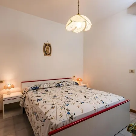 Daire Ideal Getaway For Groups In Bibione