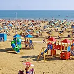 Ideal Getaway For Groups In *